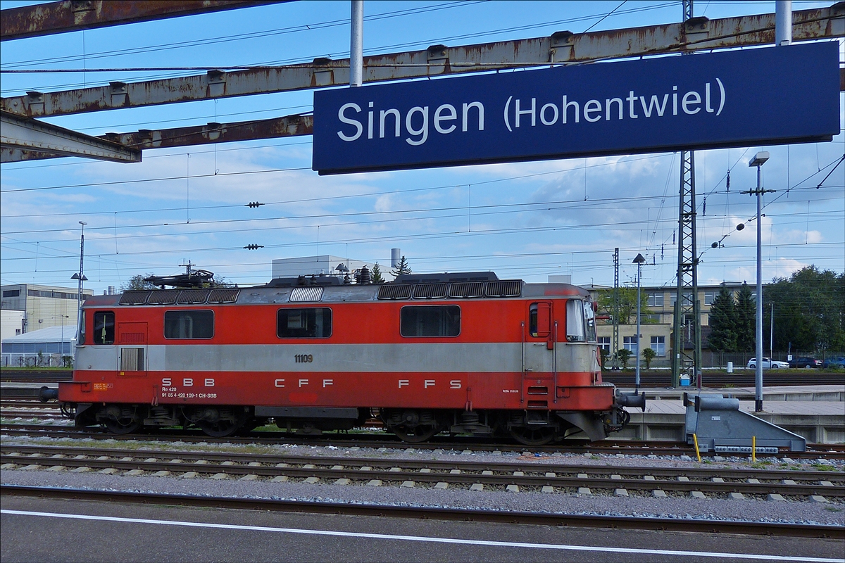 . SBB Cremeschnitte 11109 war am 03.09.2017 im Bahnhofsvorfeld von Singen abgestellt.