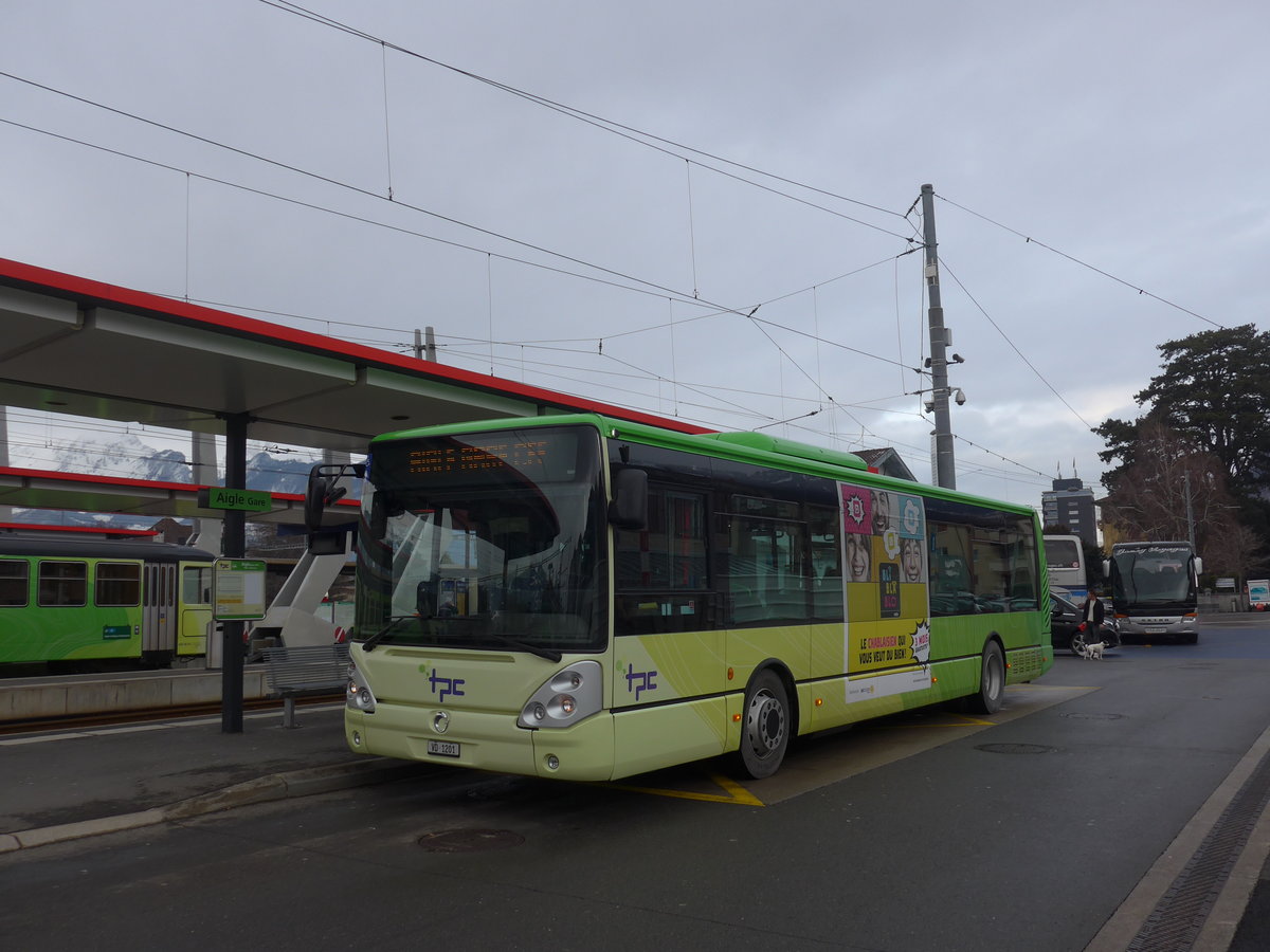 (188'978) - TPC Aigle - VD 1201 - Irisbus am 3. Mrz 2018 beim Bahnhof Aigle