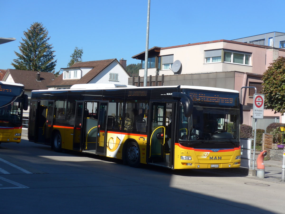 (198'241) - PostAuto Ostschweiz - SG 436'003 - MAN am 13. Oktober 2018 beim Bahnhof Uznach