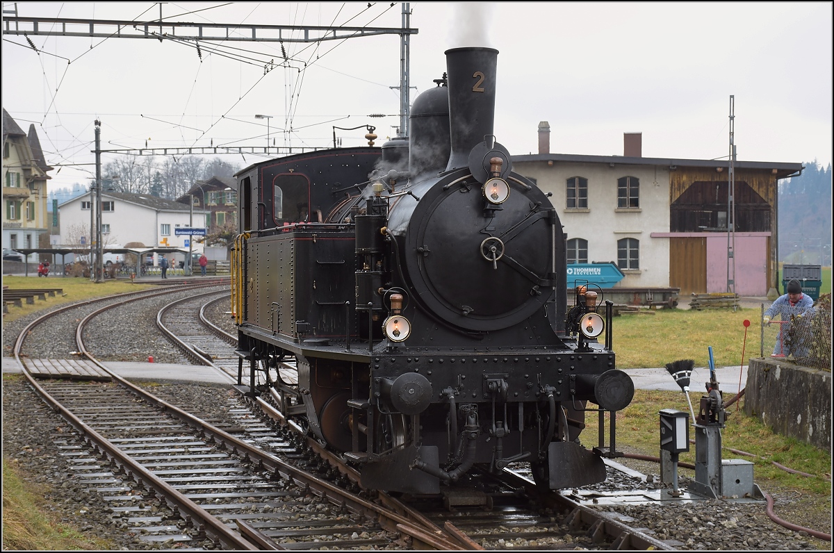 Dampflok Ed 3/4 Nr. 2 der Solothurn-Münster-Bahn bei der Bereitstellung in Sumiswald-Grünen. Betreut wird die Lok durch den Verein historische Emmentalbahn. Februar 2018.