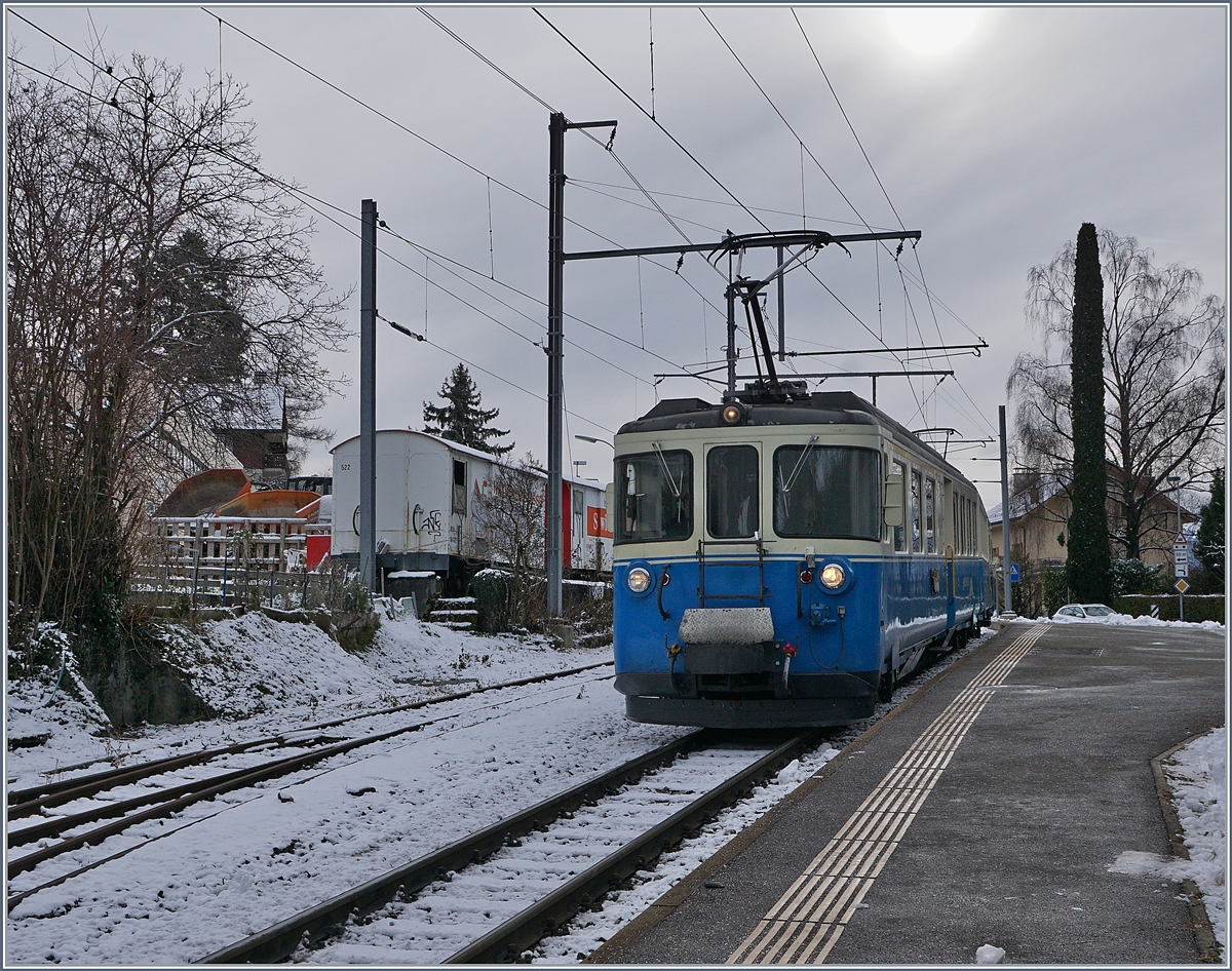 Der ABDe 8/8 4001 beim Halt in Fontanivent als Regionalzug 2327 nach Montreux.
29. Dez. 2018