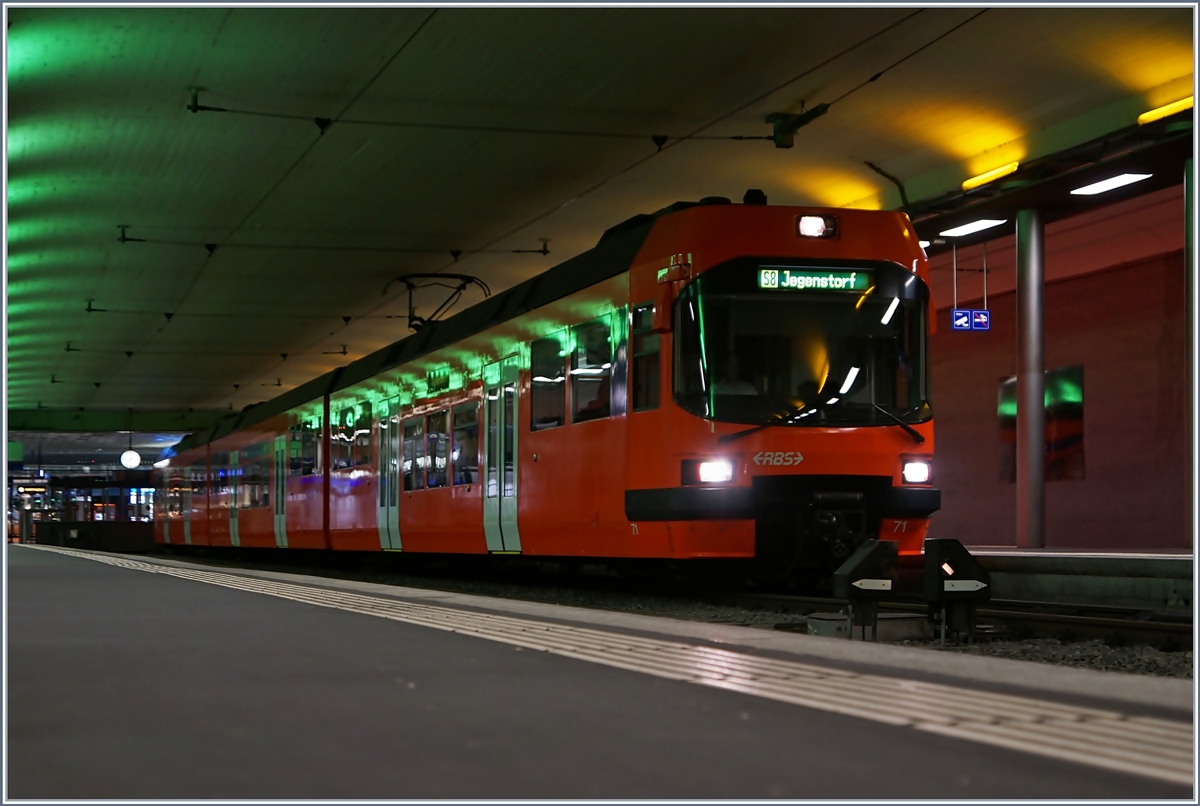 Der Be 4/12  Seconda  N° 71 ist als S 8 in Bern RBS nach Jegensdorf fahrbereit. 
21. Okt. 2017