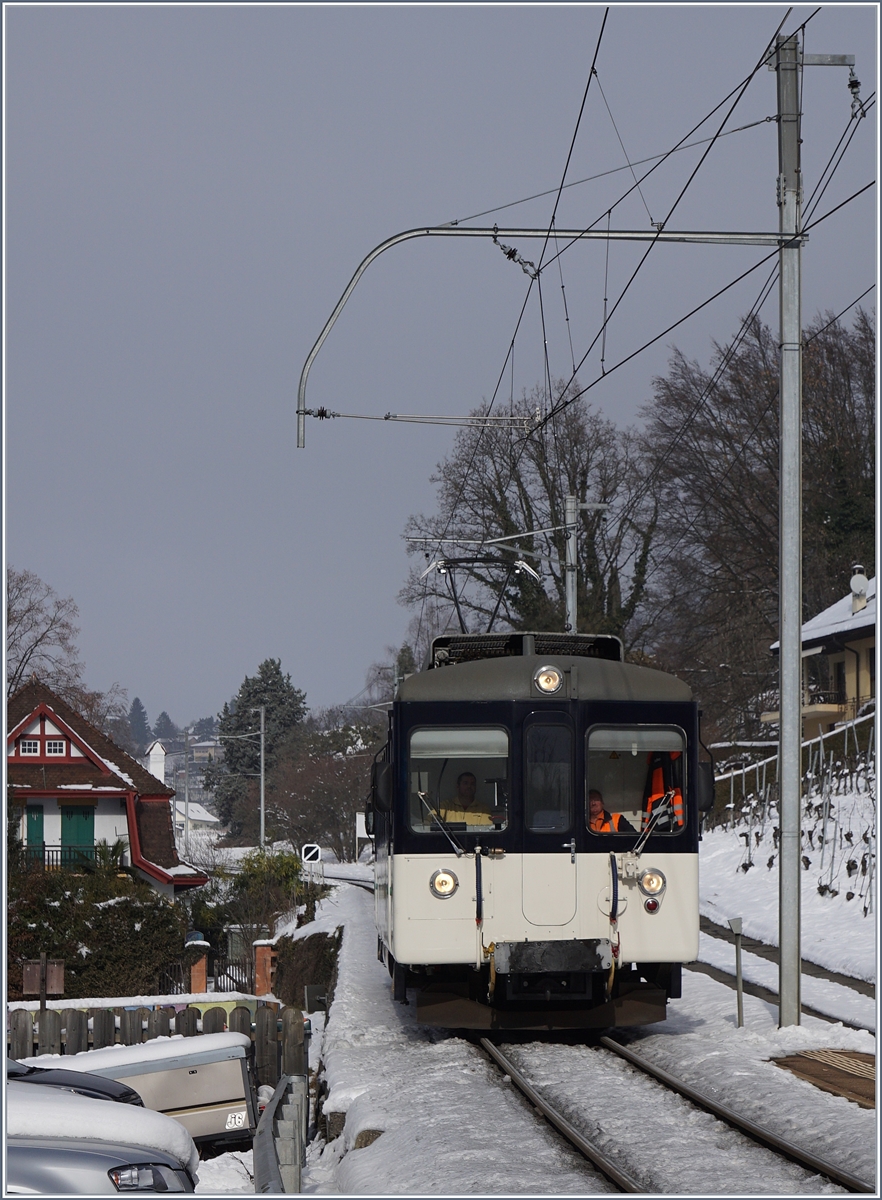 Der MOB Be 4/4 1006 (ex Bipperlisi) erreicht als Regionalzug 2327 von Chernex nach Montreux den Halt Planchamp.
23. Jan. 2017
