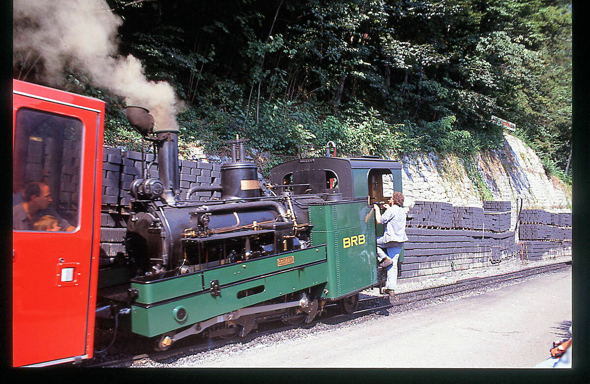 Die Originallokomotiven von 1891/92 der Brienz Rothorn Bahn: Die ursprüngliche Lok 1 wurde schon um 1940 ausrangiert und 1961 abgebrochen. Als Ersatz holte sich die BRB die Lok 7 von der Generoso Bahn (die ihrerseits bis 1941 als Lok 4 auf der Glion-Rochers-de-Naye fuhr). Diese ex-Generoso Bahn Lok bekam dann auf der BRB verschiedene Teile der abgebrochenen Lok 1 und erhielt auch deren Nummer. Brienz, 9. August 1990.  