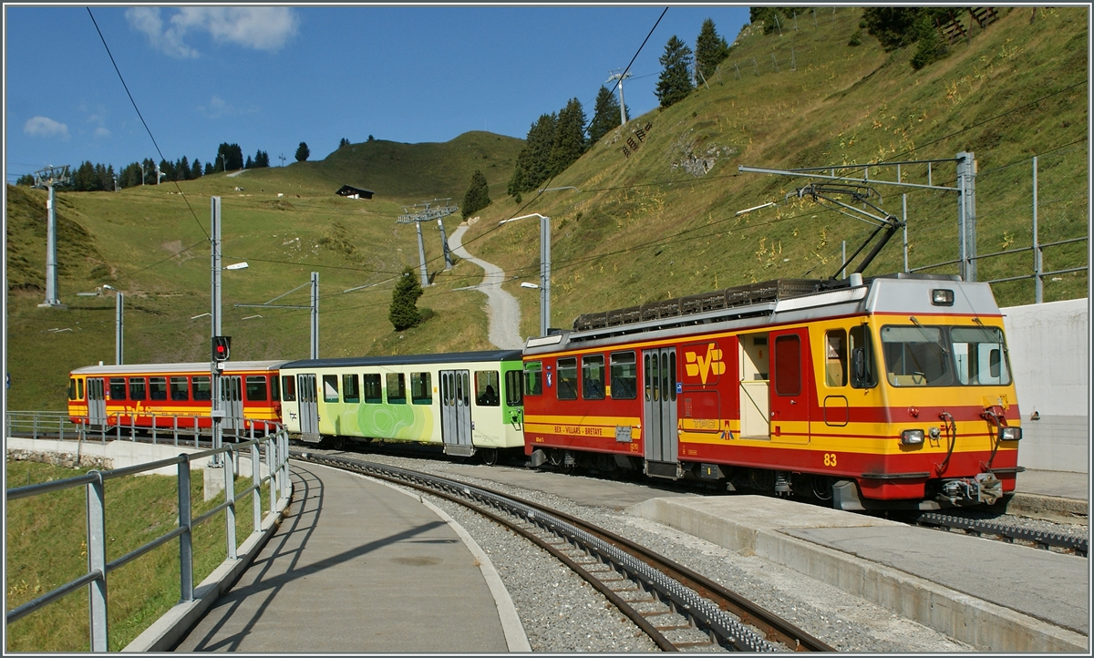 Ein BVB Regionalzug verlässt die Gipflstation Col de Bretaye. 
18. August 2011