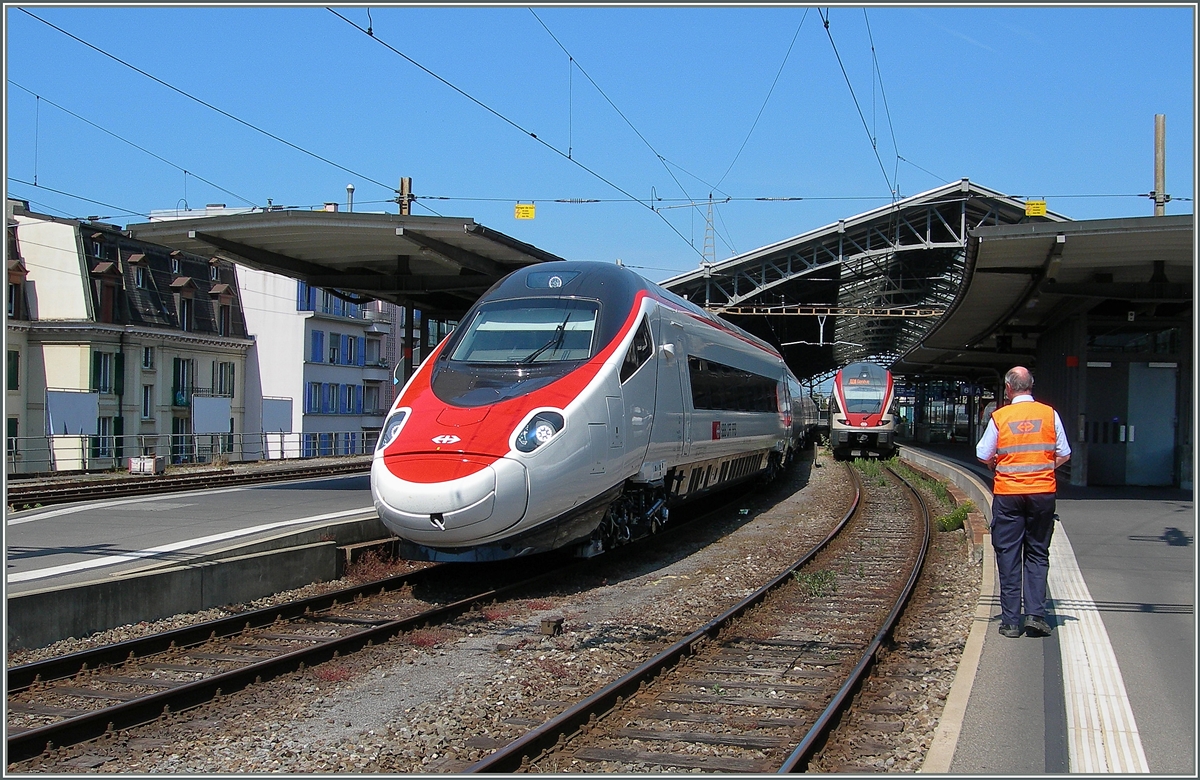 Ein Fabrikneuer ETR 610 auf Probefahrt in Lausanne. 
12. Juni 2014