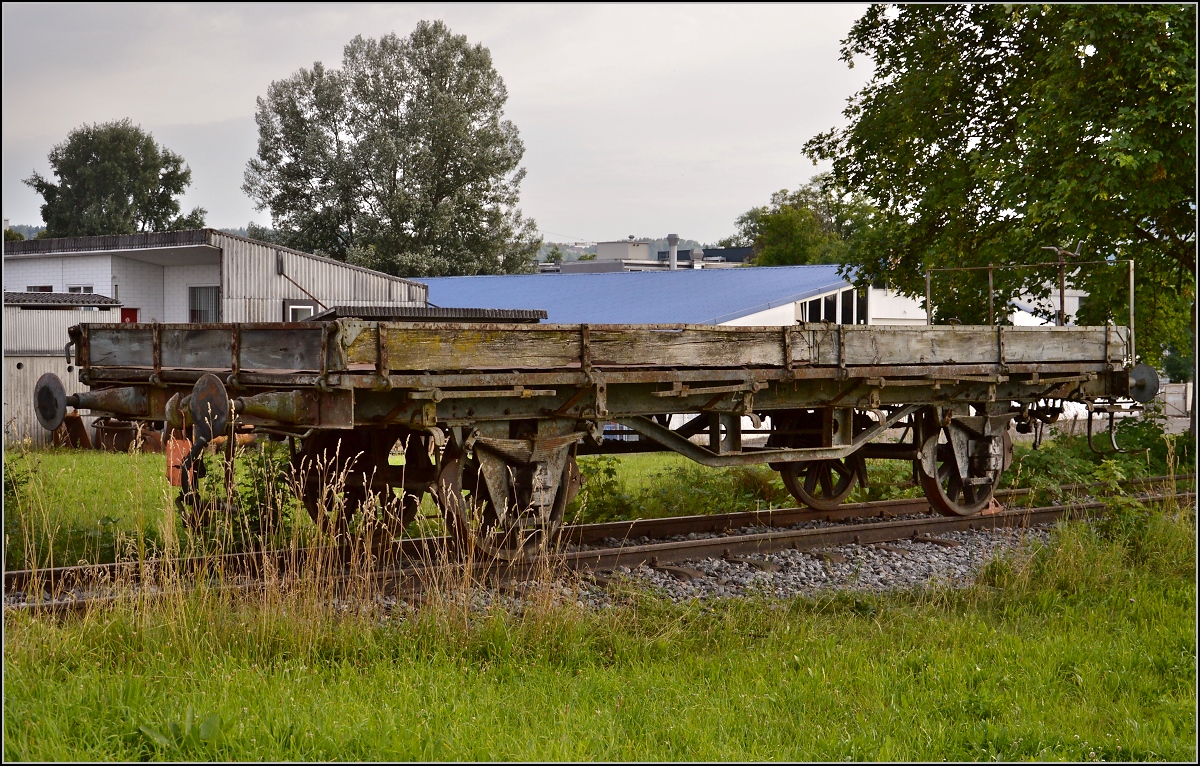 Güterwagen M4 257 Vorbesitzer RHB, 1898 gebaut durch die Ateliers de Construction in Mançeau. Frauenfeld, Juli 2014.