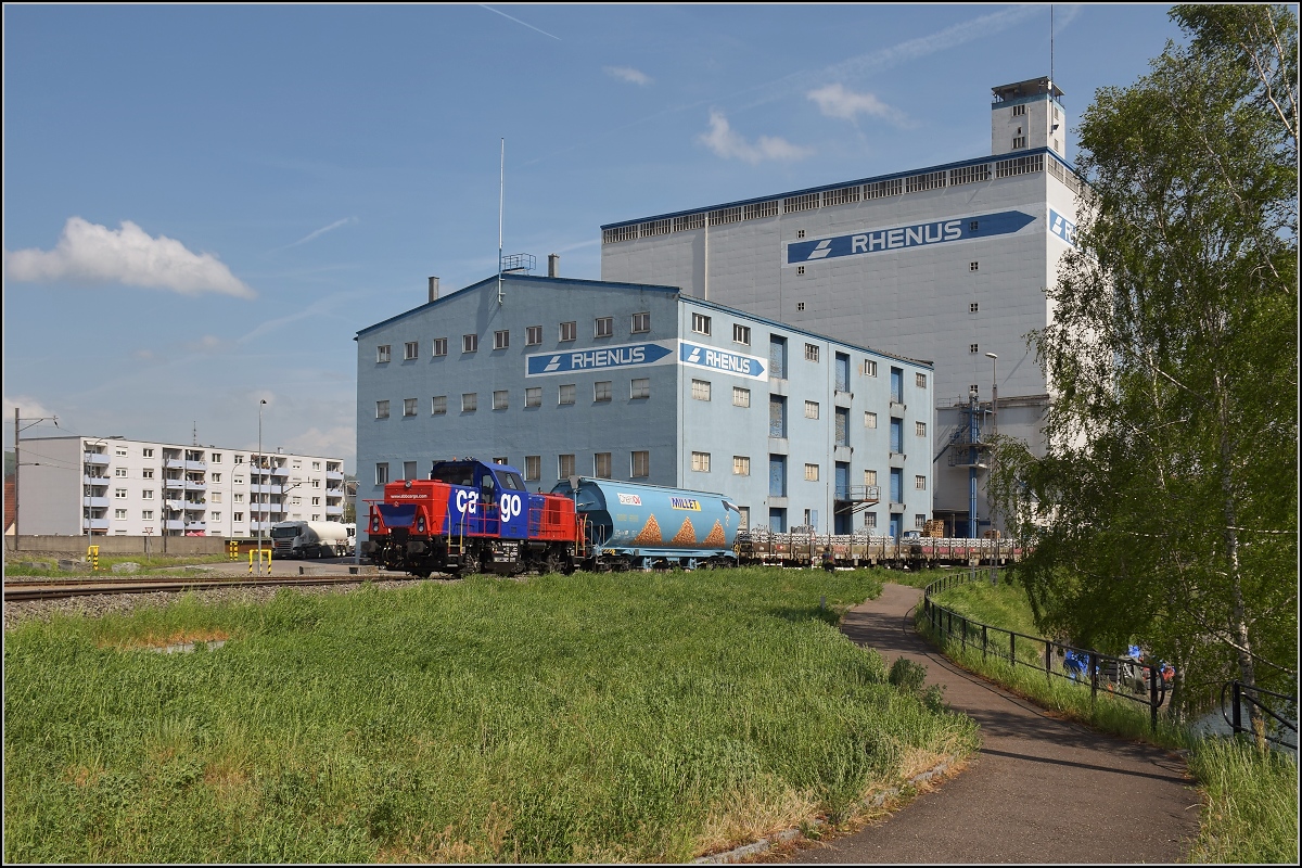 Hafenbahn Kleinhüningen. Die neue Hybridlok der SBB mit deutscher NVR-Nummer 90 80 1002 022-4 D-ALS. April 2018.