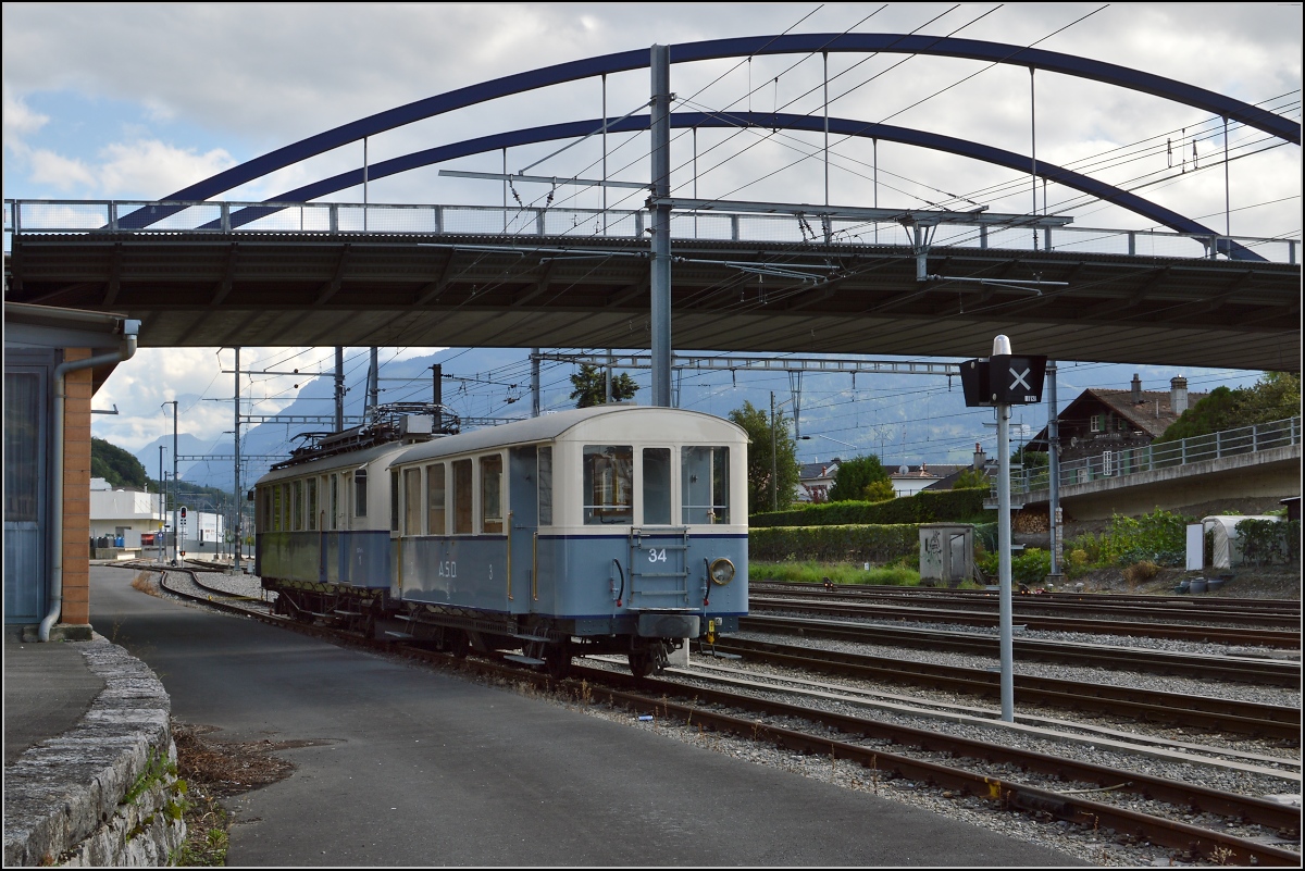 Historischer Triebwagen der Aigle–Spey–Diablerets-Bahn (A.S.D.) BCFe 4/4 1. Aigle, August 2014.