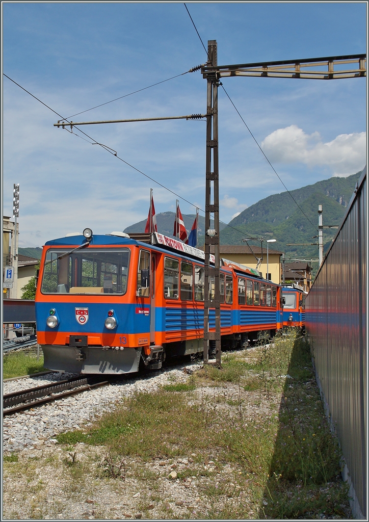 Schlechte Aussichten fr MG-Bahn Reisende: Infolge Bauarbeiten werden die bunten Beh 4/8 Triebzge erst 2016 wieder bis zur Gipfelstation Generoso Vetta fahren.  
Capolago, den 5. Mai 2014