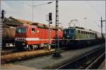DR 143 904-1 und 140 294-0 mit Gterzgen in Konstanz.
16. Juni 1992
