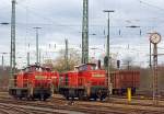   Wochenendruhe im Güterbahnhof Wetzlar am 15.02.2014, angestellt sind die 294 840-4 (ex DB 290 340-9) und 294 656-4 (ex DB 290 156-9), zwei remotoriesierte V 90, der DB Schenker Rail Deutschland