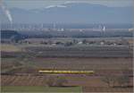 BR 120/648463/messzug-nbz-94321-mit-120-160-7 Messzug Nbz 94321 mit 120 160-7 Hockenheim-Basel. Im Hintergrund ist das große Belchen zu sehen, der höchste Berg der Vogesen. Auggen, Februar 2019.