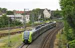 Auf dem Weg von Hamburg-Altona nach Itzehoe hat der Flirt 3 der Nordbahn am 05.07.2023 den Bahnhof Elmshorn verlassen und befährt die ersten Meter der Marschbahn nach Westerland/Sylt.