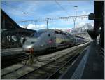 Nur kurz verkehrt in der Wintersaison an Samstagen ein TGV Zugspaar von Paris nach Chur. Hier ist der  Weltrekord TGV  kurz vor der Abfahrt nach Paris zu sehen.
22. Mrz 2008