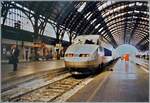 Während einiger Jahre betreiben die FS und die SNCF unter dem Namen  Artesia  zwei tägliche TGV Verbindungen von Paris Gare de Lyon nach Milano Centrale.