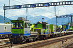   BLS Schienenfahrzeuge fr Bau und Unterhalt sind am 28.05.2012 beim Bahnhof Spiez (aufgenommen aus einfahrendem Zug) abgestellt.