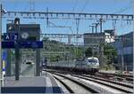 rem-476/831115/die-rail-care-rem-476-454 Die Rail Care Rem 476 454 (UIC 91 85 4476 454-9 CH-RLC) ist nach der Fahrt nach Vufflens la Ville mit ihrem Coop-Container-Zug wieder zurück in Genève, hier erreicht der Zug bei Lancy Pont-Rouge den Güterbahnhof Genève La Praille. 19. Juni 2018