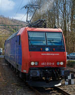 Durch den Felsrutsch bei Kestert, unweit des Loreley-Felsens im Mittelrheintal, ist meistbefahrenste Gterzugstrecke Europas die Rechte Rheinstrecke KBS 466 teilweise verschttet worden und gesperrt.