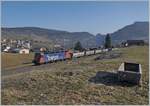 Für wenige Wochen verkehrte ein Güterzug mit einer Re 6/6 in Vallée de Joux - Die SBB Re 6/6 11610 (Re 620 010-9)  Spreitenbach  bringt etliche leere Fans-u Wagen als Güterzug