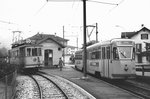 TRN/TN: Begegnung von Tramzgen (Morwagen 43 und Be 4/6 594, ehemals Genua) nach Cortaillod und Boudry in Areuse im Jahre 1979.