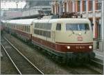 100-lausanne-brig-rhonetalstrecke/332845/die-rohnetalstrecke-bzw-simplonzufahrt-frankreich-- Die Rohnetalstrecke bzw. Simplonzufahrt (Frankreich) - Vallorbe/Geneve - Lausanne - Brig - (Italien) war schon immer nobelen Zge befahren worden, wie z.B Simplon Orient Express oder TEE Cisalpino (Milano - Paris) und Lemano Milano - Genf). 
Und fgt sich die Extafahrt des 'TEE-Rheingold' mit der formschnen DB 103 184-8 perfekt in die Reihe der edlen Zge, insbesondere der Halt im modnen Montreux. 
12. Okt. 2008