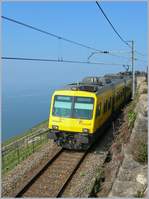Eng an den Hang geschlungen, steigt das Trasse der Strecke Vevey - Puidoux - Chexbres steil bergan und bietet auf der Fahrt mit dem Train des Vignes (Weinbergzug) eine prächtige Aussicht auf den Genfer See und die Savoyer Alpen.
9. April 2007