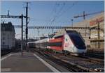 150-lausanne-genve/649100/das-kuenftige-erscheinungsbild-von-lyria-als Das künftige Erscheinungsbild von Lyria: Als TGV Lyria Zugspaar 9773/9778 von Paris nach Lausanne (via Genève) und Zurück unterwegs, verlässt der TGV 4720 mit den Triebköpfen 310039 und 40 Lausanne in Richtung Paris. Künftig sollen alle TGV Lyria in dieser Farbgebung und als Dulex unterwegs sein. 
28. Feb. 2019