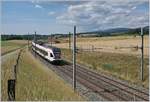 Die beiden SBB RABe 523 027 und 059, unterwegs als RER Vaud von Villeneuve nach Vallorbe kurz nach Arnex.

14. Juli 2020
