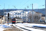 Auf der französischen Strecke Les Verrières - Pontarlier (-Frasne): NPZ-Zug mit Triebwagen 562 001 beim Verlassen des winterlichen Pontarlier Richtung Schweiz. 16.Februar 2019 