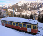 313-lauterbrunnen-muerren/722857/der-einstige-ojb-triebwagen-nr-82-jetzt Der einstige OJB-Triebwagen (Nr. 82), jetzt BLM 31 'Lisi', im Schnee gut eingepackt in Grütschalp. 14.Dezember 2020  