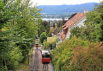 Dolderbahn, Zürich, die interessante Kreuzung: Wagen 1 kommt von oben und fährt in ein Gleisstück ein, das blind endet.
