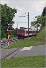 201-vallorbe-le-brassus/830553/ein-travys-domino-erreicht-den-bahnhof Ein Travys Domino erreicht den Bahnhof von Le Lieu. 

16. Juni 2022