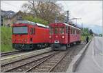 hge-22/792670/beim-rangieren-zeigt-sich-der-bernina Beim Rangieren zeigt sich der Bernina Bahn ABe 4/4 35 in Blonay neben der MOB HGe 2/2 2501. 

7. Mai 2022
