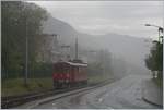 Der Nebel hat sich etwas gelichtet, als er Bernina Bahn Rhb ABe 4/4 35 Blonay Richtung Chaulin verlässt. 

9. Juni 2019