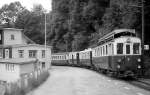 Im Frühjahr 1979 ist ABDeh 4/4 3 der St. Gallen-Gais-Appenzeller Bahn zwischen Gais und Teufen unterwegs
