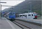 Die MOB Ge 4/4 8001 ist mit dem GoldenPass Express GPX 4064 in Montbovon auf dem Weg nach  Interlaken Ost.