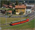 Abgebüglet rollt der SPB Zug 663 nach Wildersdwil, dass in Kürze erreicht wird.