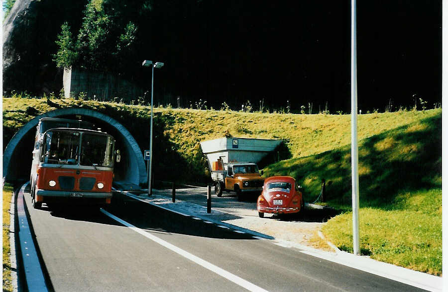 (000'734) - AFA Adelboden - Nr. 4/BE 26'704 - FBW/Vetter-R&J Anderthalbdecker am 30. September 1986 in Ried, Linterfluhtunnel-Linterseite