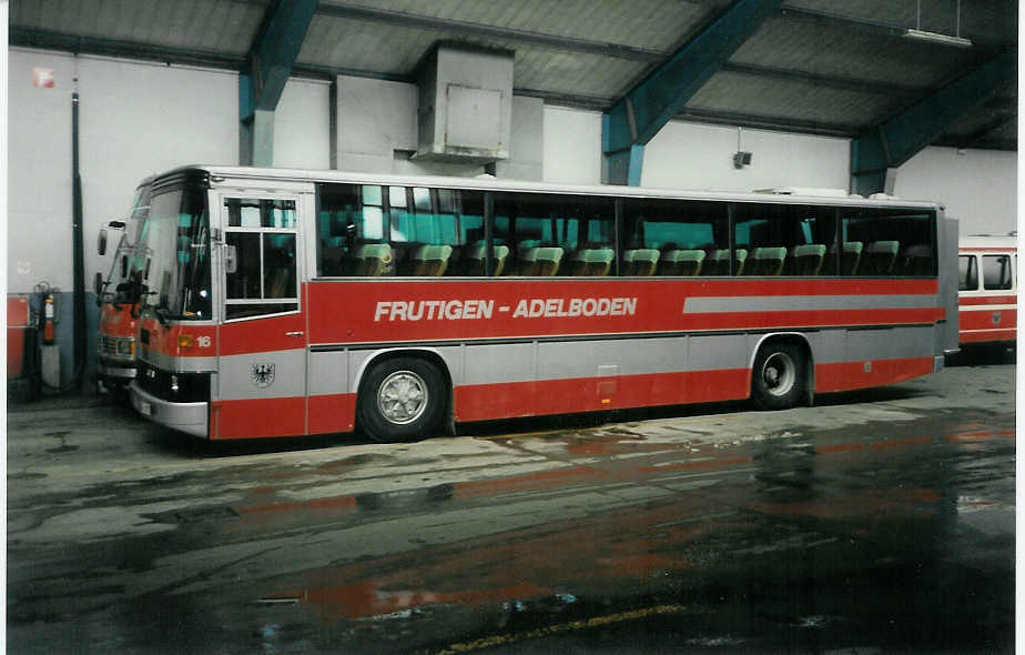 (006'914) - AFA Adelboden - Nr. 16/BE 26'705 - FBW/R&J am 21. Dezember 1990 im Autobahnhof Adelboden