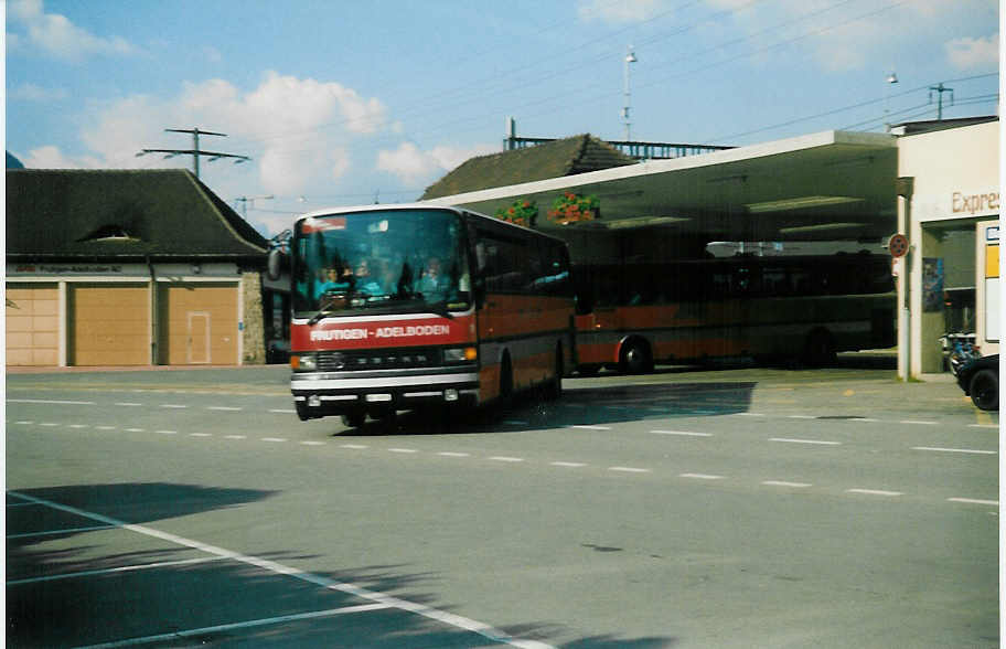 (012'615) - AFA Adelboden - Nr. 11/BE 26'701 - Setra am 25. Juni 1995 beim Bahnhof Frutigen