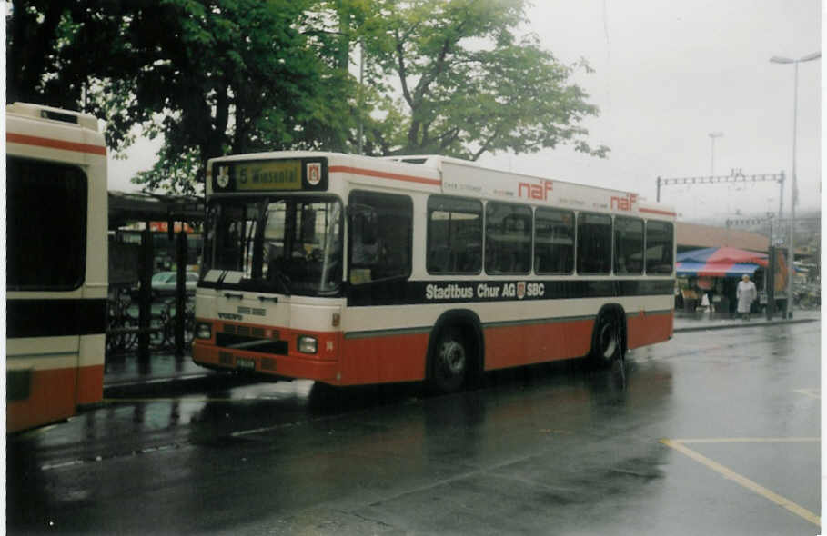 (018'408) - SBC Chur - Nr. 14/GR 97'514 - Volvo/Lauber (ex Roth, Chur Nr. 28) am 2. August 1997 beim Bahnhof Chur