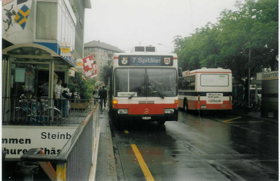 (018'409) - SBC Chur - Nr. 12/GR 97'512 - Mercedes (ex Roth, Chur Nr. 16) am 2. August 1997 beim Bahnhof Chur