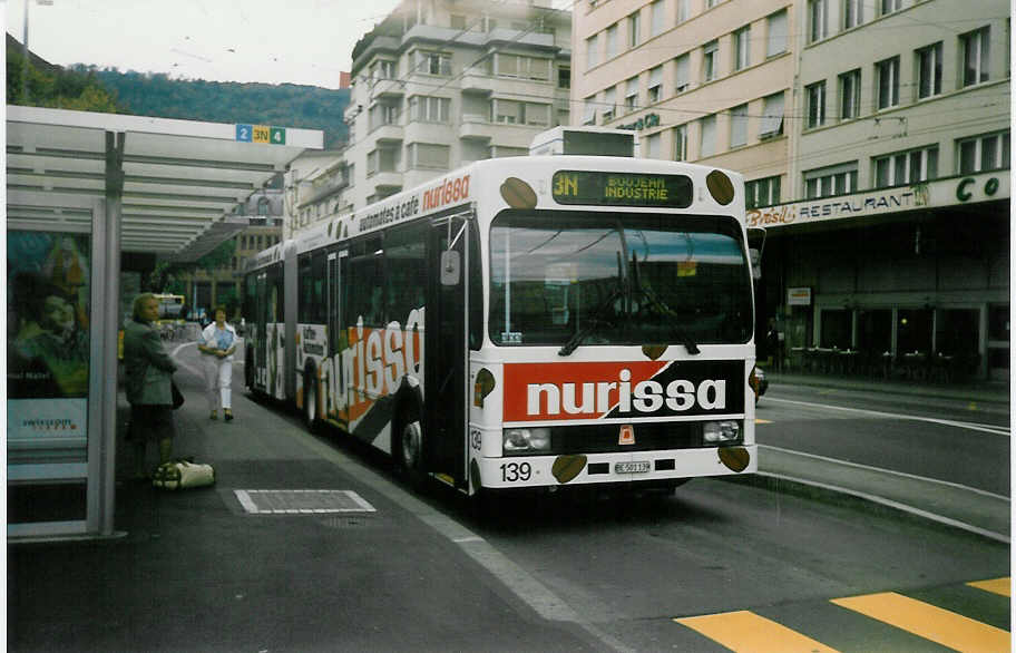 (020'207) - VB Biel - Nr. 139/BE 501'139 - Volvo/R&J am 9. Oktober 1997 beim Bahnhof Biel