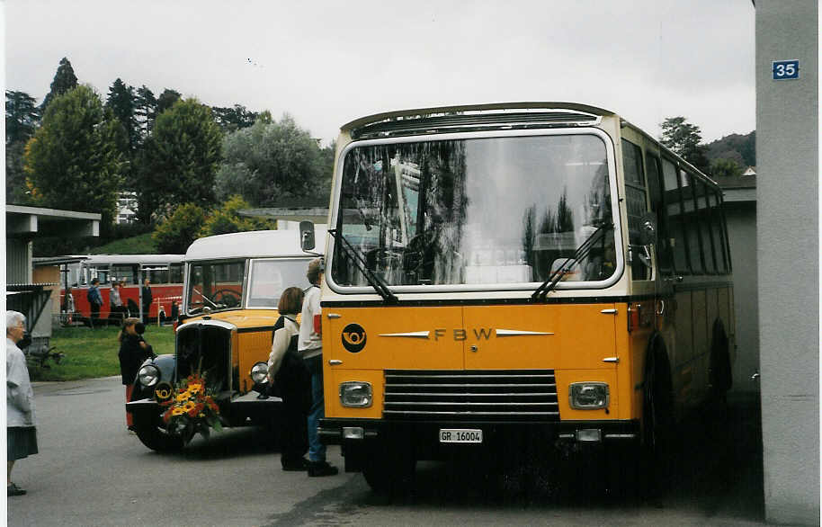 (026'523) - Wittwer, Chur - GR 16'004 - FBW/Gangloff (ex Eggenberger, Mriken; ex AVG Grindelwald Nr. 11; ex P 24'170) am 3. Oktober 1998 in Rti, Sonnenplatz