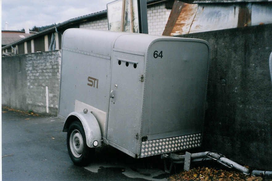 (027'803) - STI Thun - Nr. 64/BE 186'865 - R&J Gepckanhnger am 3. November 1998 in Thun, Garage