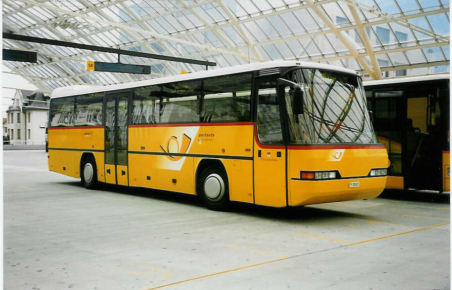 (032'712) - PTT-Regie - P 25'120 - Neoplan am 26. Juni 1999 in Chur, Postautostation