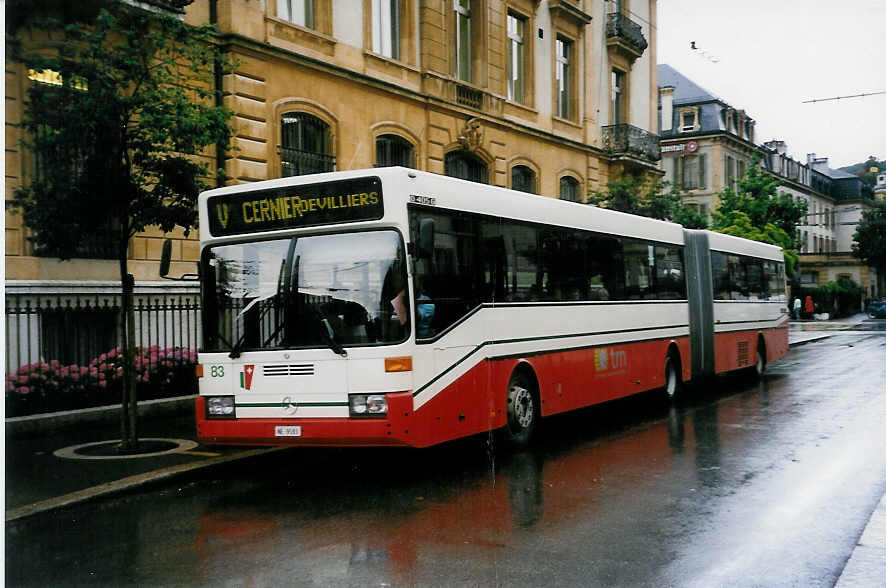 (033'203) - VR La Chaux-de-Fonds - Nr. 83/NE 9583 - Mercedes am 6. Juli 1999 in Neuchtel, Place Pury