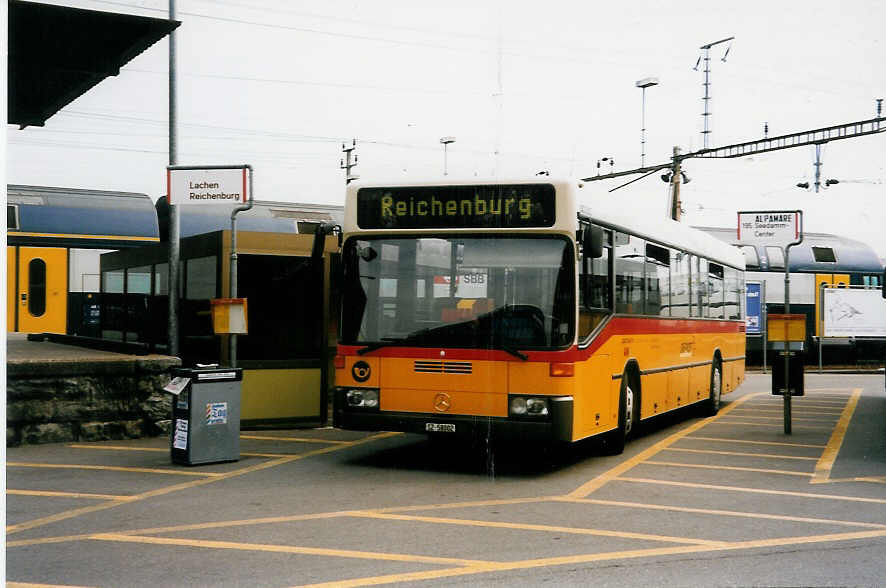 (034'636) - Kistler, Reichenburg - SZ 58'002 - Mercedes am 19. Juli 1999 beim Bahnhof Pfffikon