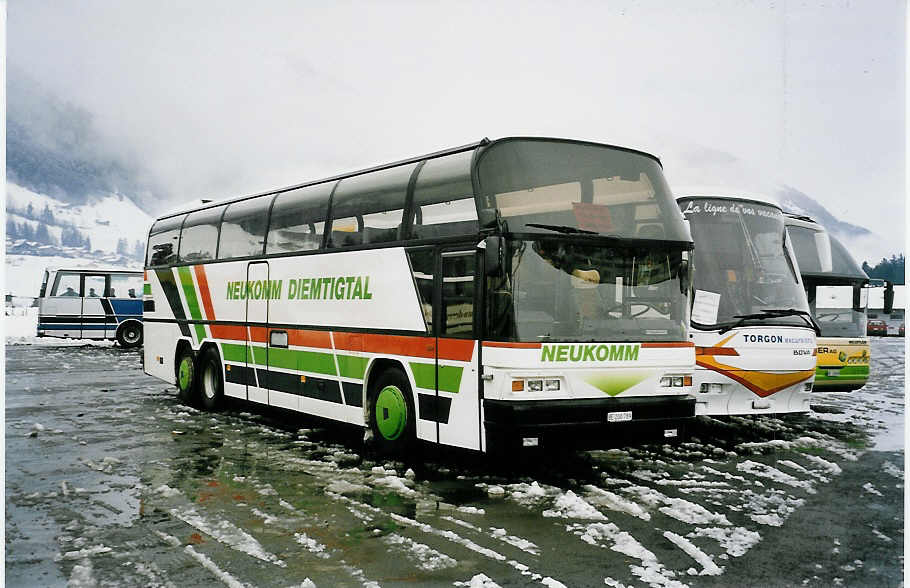 (038'934) - Neukomm, Horboden - BE 200'789 - Neoplan am 19. Februar 2000 in Frutigen, Flugplatz